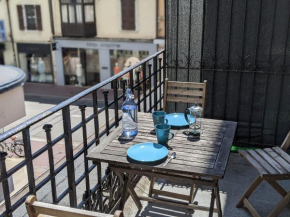 L'étoile logement hypercentre Annecy avec balcon
